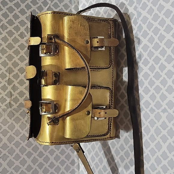 Wabag golden purse - Picture 1 of 6